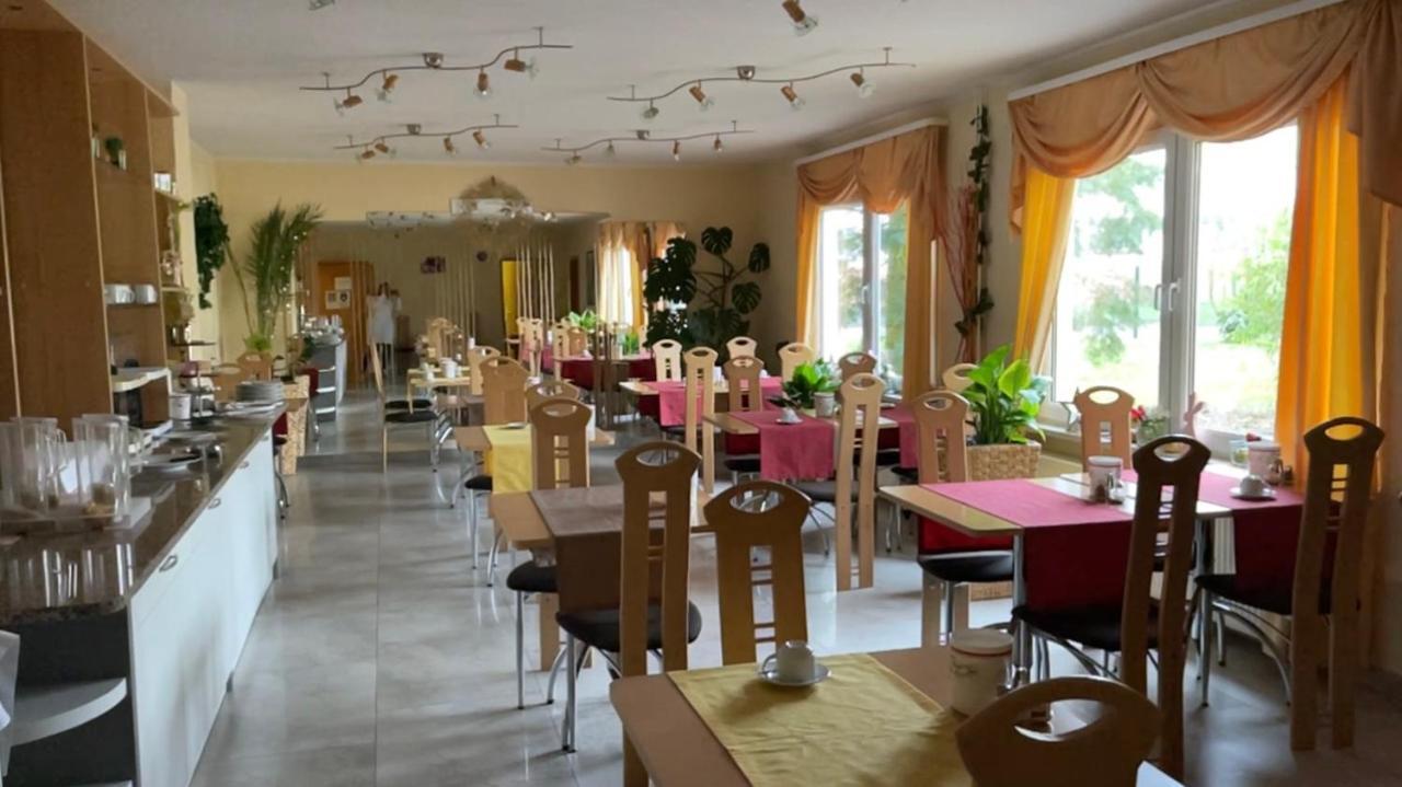 Hotel Merkur Garni Sarstedt Extérieur photo