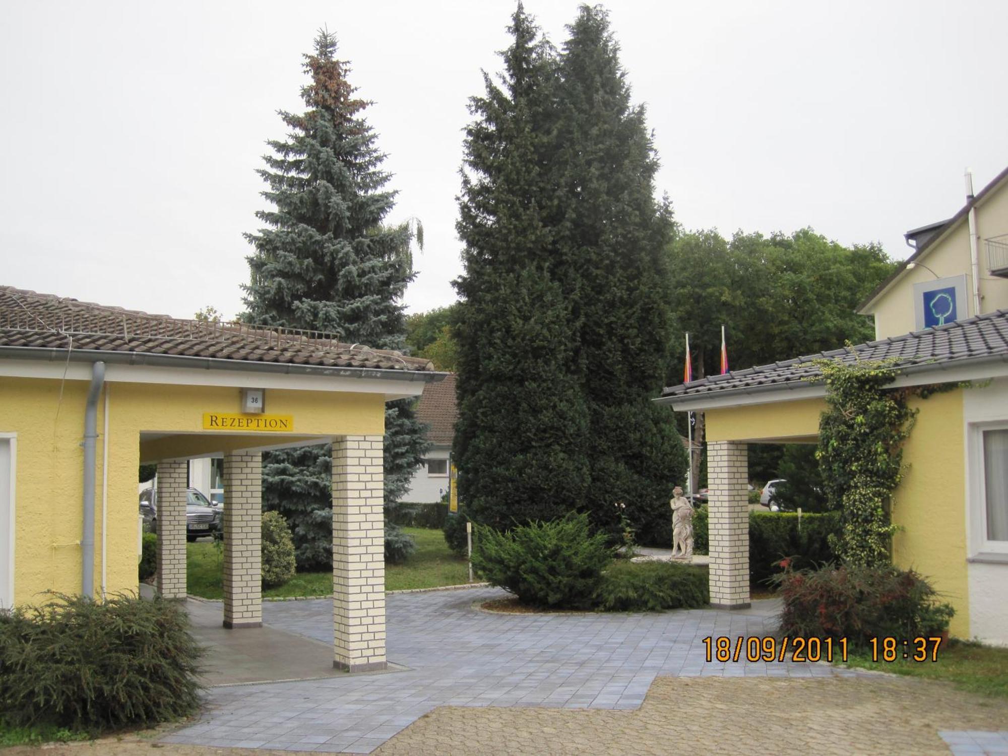 Hotel Merkur Garni Sarstedt Extérieur photo