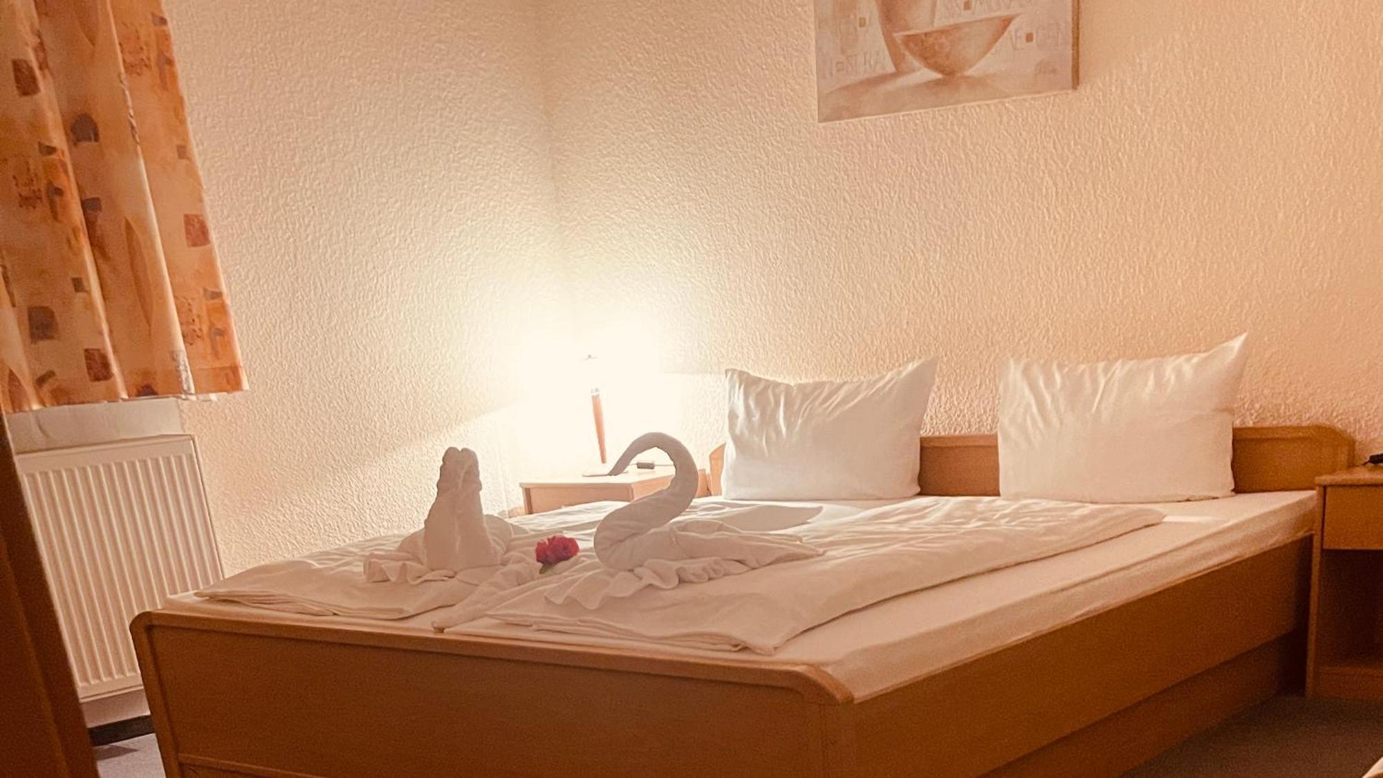 Hotel Merkur Garni Sarstedt Extérieur photo