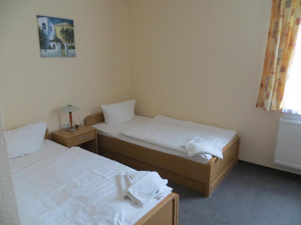 Hotel Merkur Garni Sarstedt Extérieur photo