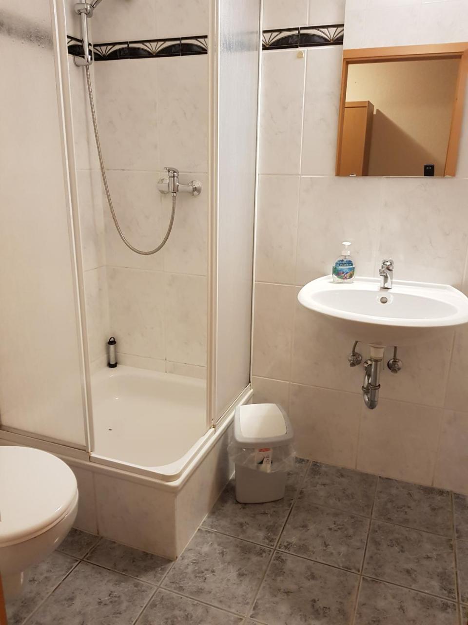 Hotel Merkur Garni Sarstedt Extérieur photo